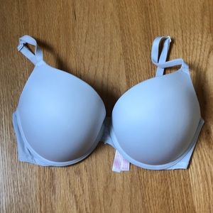 White Victoria’s Secret Bra